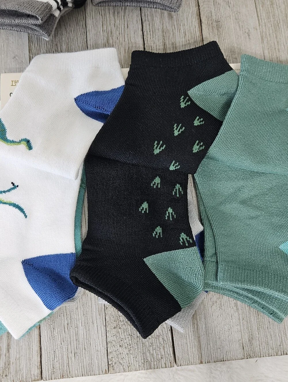 2 - 6 Packs Low Cut Socks Size M 6X Boys 8-10 Girls 7-8  No Show Socks by L&D Wh